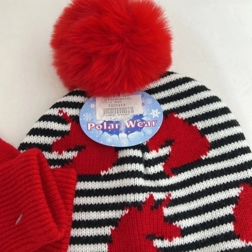 CRUSH APPAREL INC, HAT AND GLOVE SET